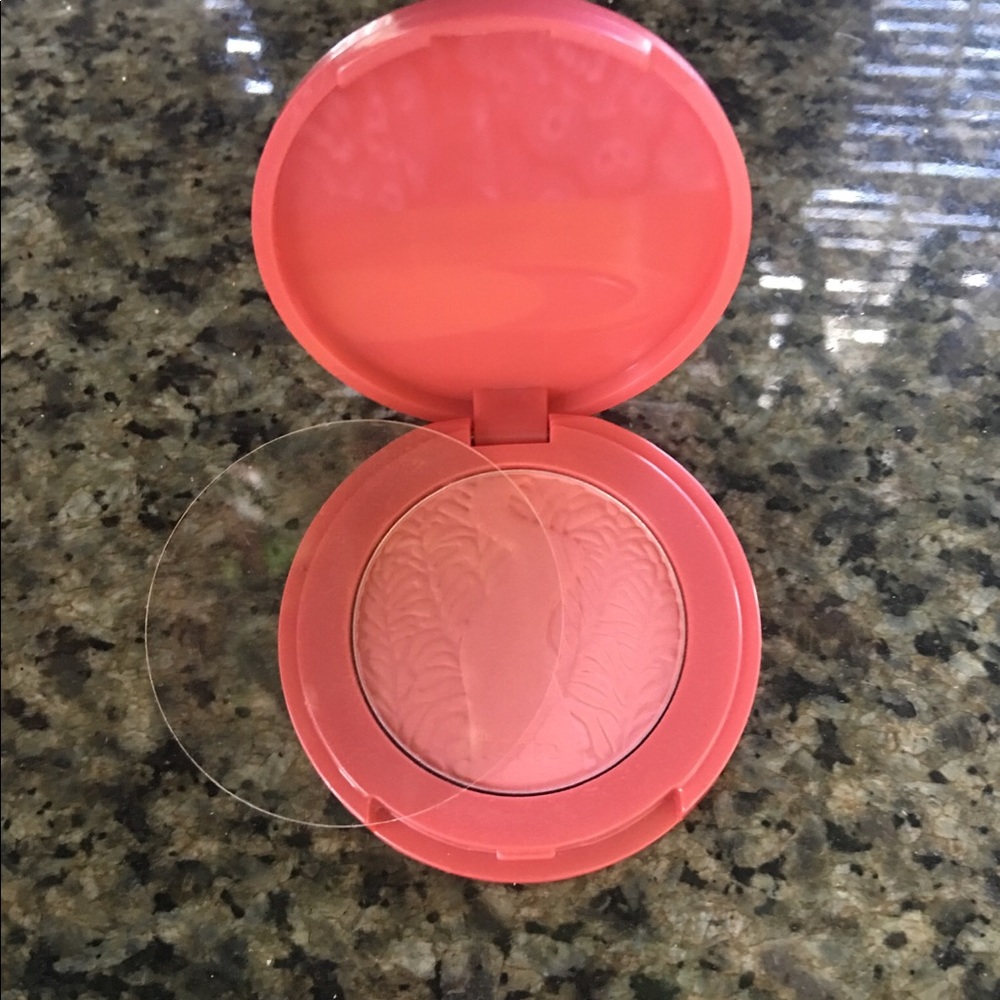 Amazonia clay 12 hour blush - Picture 4 of 4